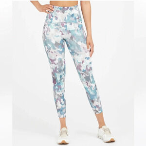 SPANX Camo Booty Boost Active Printed 7/8 Leggings Size Large NWT